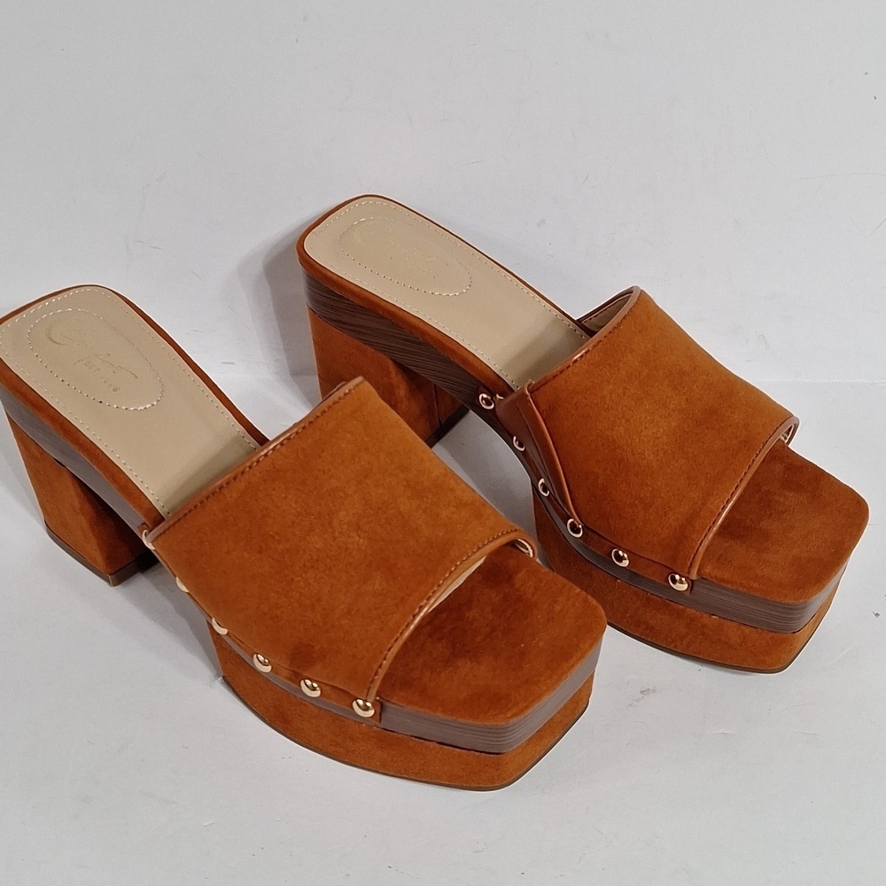 Comfort Est.1946 NEW Faux Suede Bohemian 70's Platform Studded Slip On Heels 8.5